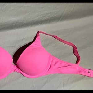 ⭐️ 5 for $25 ⭐️ VS Bra 💕